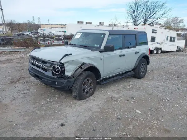 1FMDE5BH2NLA87906 2022 FORD BRONCO - Image 2