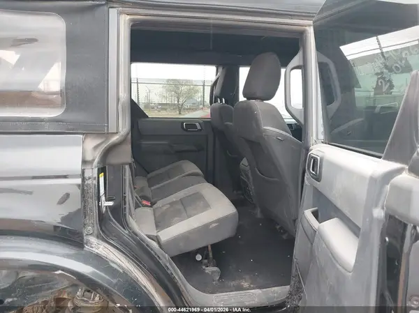 1FMDE5BH2NLB12156 2022 FORD BRONCO - Image 8