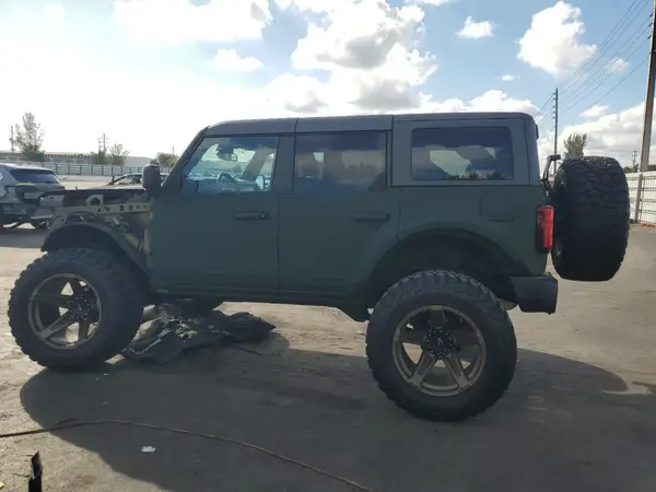 1FMDE5BH2NLB28017 2022 FORD BRONCO - Image 2