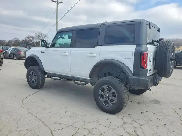1FMDE5BH2NLB64144 2022 FORD BRONCO - Image 2