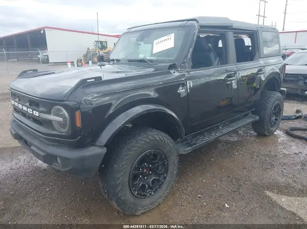 1FMDE5BH2NLB90663 2022 FORD BRONCO - Image 2