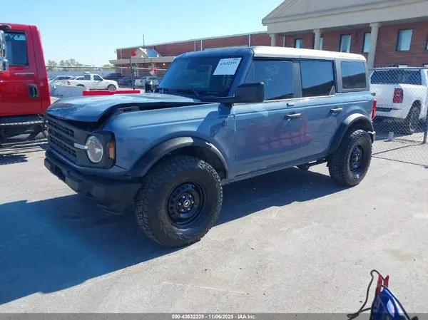 1FMDE5BH2PLA98391 2023 FORD BRONCO - Image 2