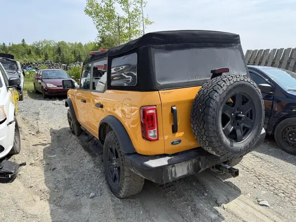 1FMDE5BH3NLB40676 2022 FORD BRONCO - Image 2