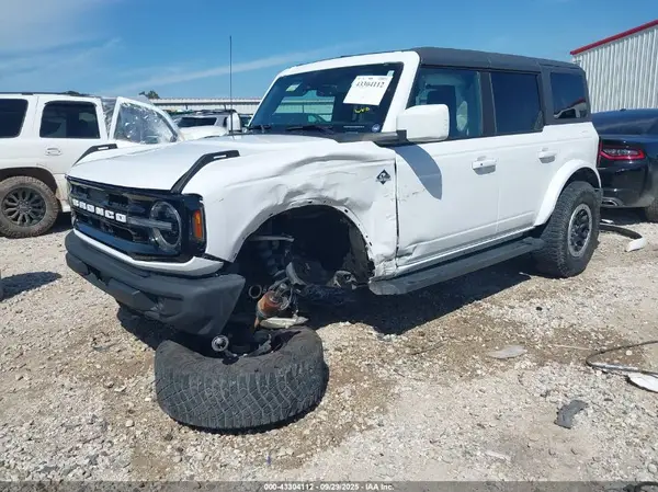 1FMDE5BH3NLB45831 2022 FORD BRONCO - Image 2