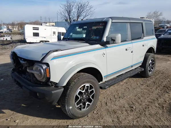 1FMDE5BH3PLB95034 2023 FORD BRONCO - Image 2