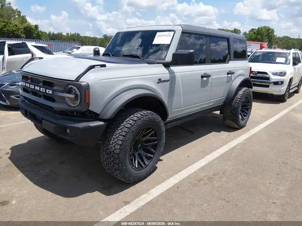 1FMDE5BH4MLB07149 2021 FORD BRONCO - Image 2