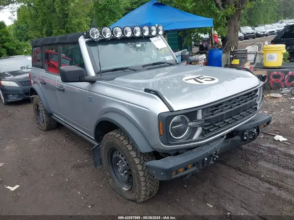 1FMDE5BH4NLA78737 2022 FORD BRONCO - Image 1