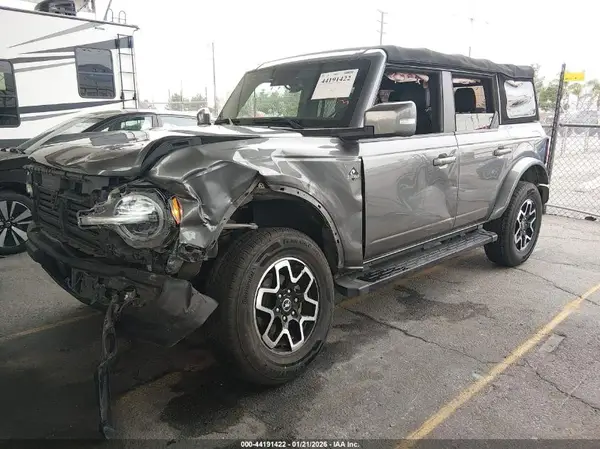 1FMDE5BH4NLB26043 2022 FORD BRONCO - Image 2