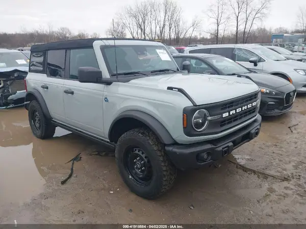 1FMDE5BH4PLB16762 2023 FORD BRONCO - Image 1