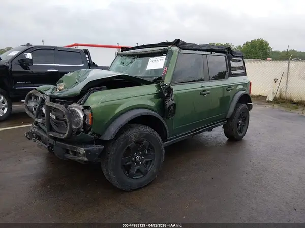 1FMDE5BH5NLA99323 2022 FORD BRONCO - Image 2