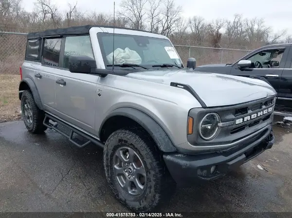 1FMDE5BH5NLB00521 2022 FORD BRONCO - Image 1