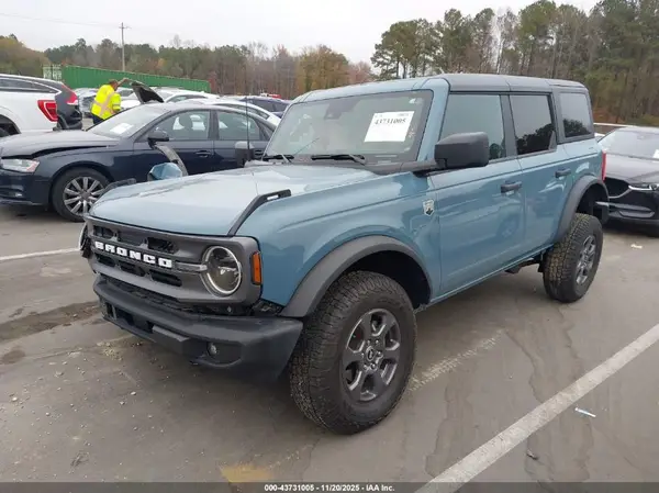 1FMDE5BH5NLB18291 2022 FORD BRONCO - Image 2