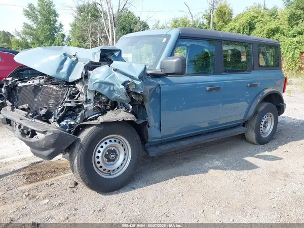 1FMDE5BH5NLB64400 2022 FORD BRONCO - Image 2
