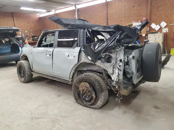 1FMDE5BH5NLB88213 2022 FORD BRONCO - Image 2