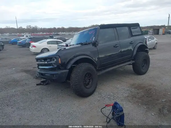 1FMDE5BH5PLB32405 2023 FORD BRONCO - Image 2