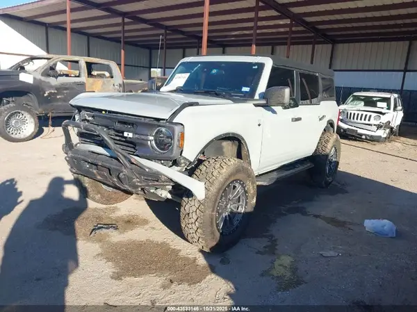 1FMDE5BH6MLA85526 2021 FORD BRONCO - Image 2
