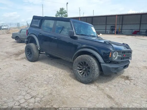 1FMDE5BH6NLA86581 2022 FORD BRONCO - Image 1