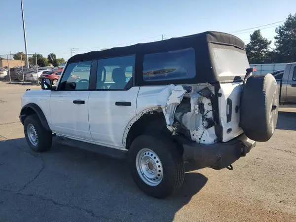 1FMDE5BH6NLB72697 2022 FORD BRONCO - Image 2