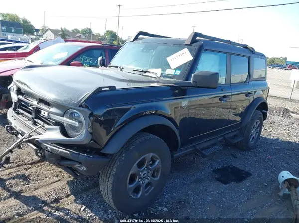 1FMDE5BH6PLA91945 2023 FORD BRONCO - Image 2