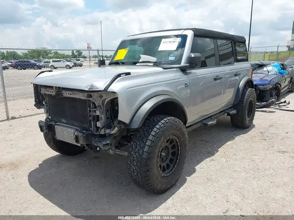1FMDE5BH6PLB10378 2023 FORD BRONCO - Image 2