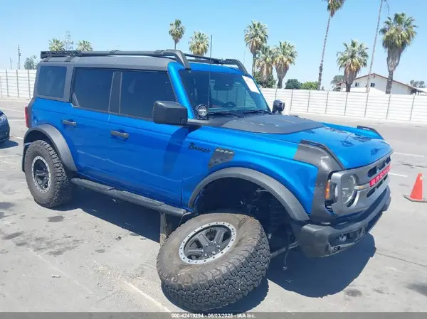 1FMDE5BH6PLB15970 2023 FORD BRONCO - Image 1
