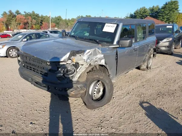 1FMDE5BH6PLB20392 2023 FORD BRONCO - Image 2