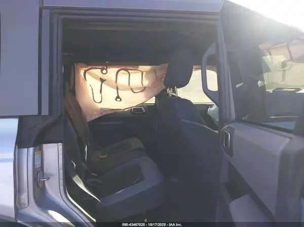 1FMDE5BH6PLB20392 2023 FORD BRONCO - Image 8