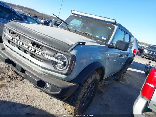 1FMDE5BH6PLB84786 2023 FORD BRONCO - Image 2