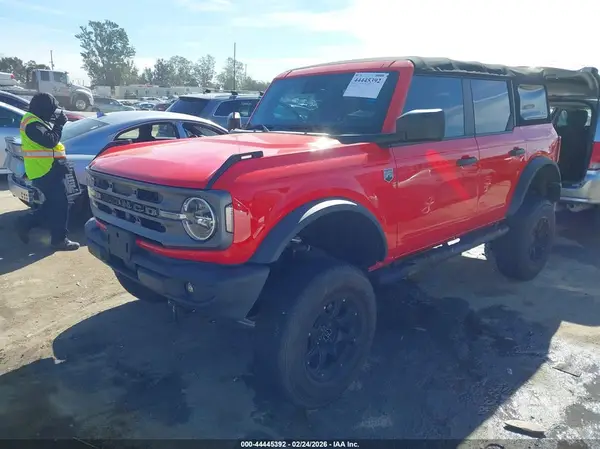1FMDE5BH7MLA82103 2021 FORD BRONCO - Image 2