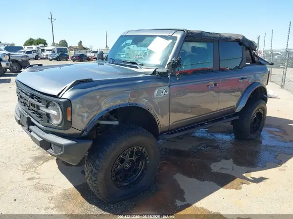 1FMDE5BH7MLA99077 2021 FORD BRONCO - Image 2
