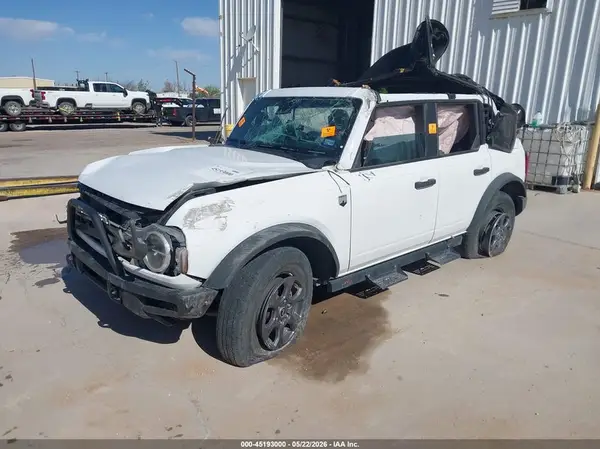 1FMDE5BH7NLB00875 2022 FORD BRONCO - Image 2