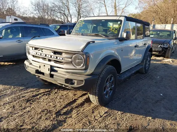 1FMDE5BH7NLB36114 2022 FORD BRONCO - Image 2