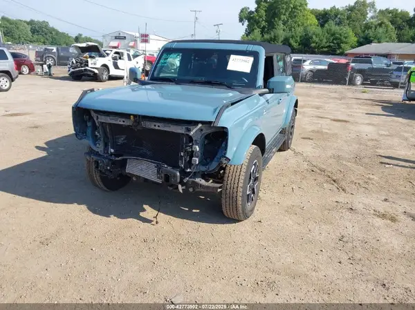 1FMDE5BH7PLA98564 2023 FORD BRONCO - Image 2