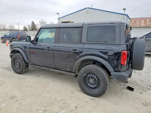 1FMDE5BH7PLB09403 2023 FORD BRONCO - Image 2