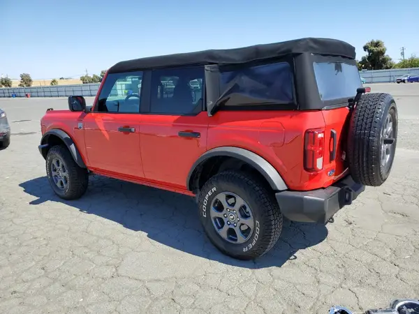 1FMDE5BH7PLB20630 2023 FORD BRONCO - Image 2