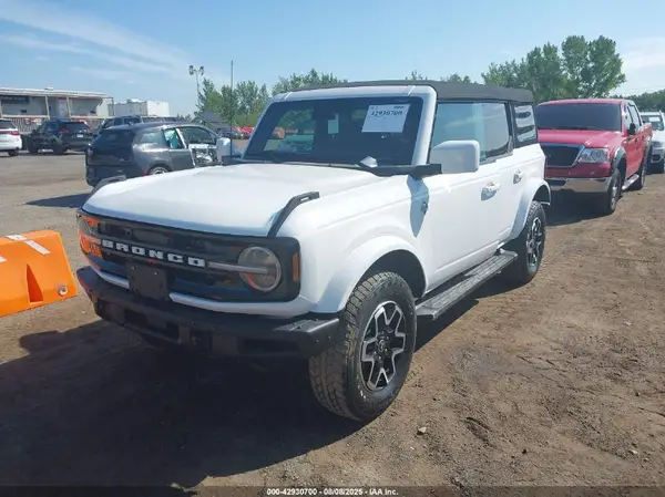 1FMDE5BH8MLA63043 2021 FORD BRONCO - Image 2