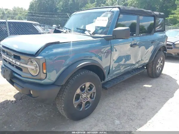 1FMDE5BH8NLB72622 2022 FORD BRONCO - Image 2
