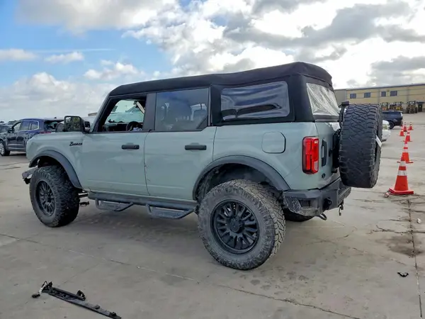1FMDE5BH8NLB85693 2022 FORD BRONCO - Image 2