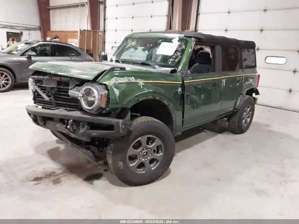 1FMDE5BH8PLB29322 2023 FORD BRONCO - Image 2