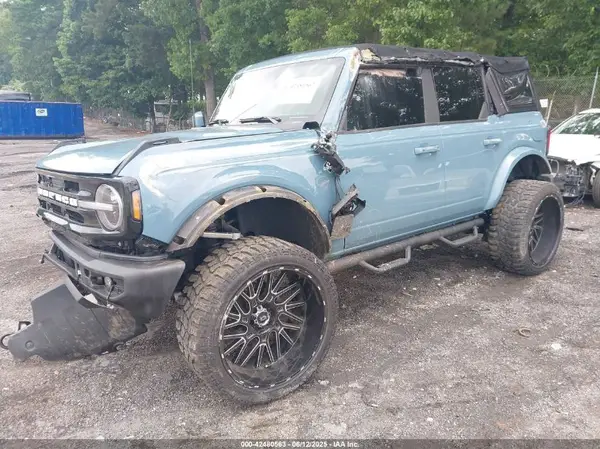 1FMDE5BH9NLB11487 2022 FORD BRONCO - Image 2