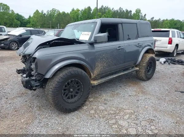 1FMDE5BH9PLB06017 2023 FORD BRONCO - Image 2