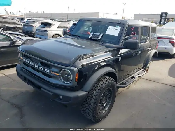 1FMDE5BH9PLB45772 2023 FORD BRONCO - Image 2