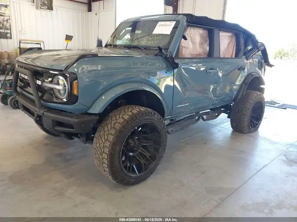1FMDE5BHXNLA74952 2022 FORD BRONCO - Image 2