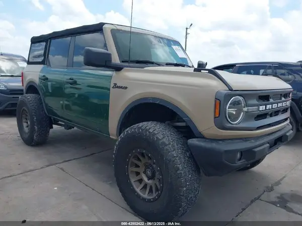 1FMDE5BHXNLB83122 2022 FORD BRONCO - Image 1