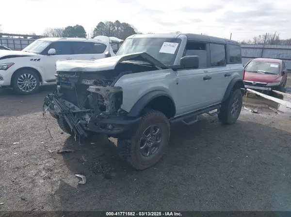 1FMDE5BHXPLA99272 2023 FORD BRONCO - Image 2