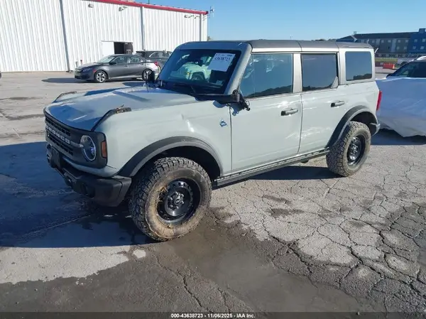 1FMDE5BHXPLB51709 2023 FORD BRONCO - Image 2