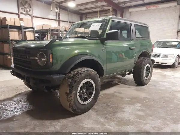1FMDE5CH5PLB27476 2023 FORD BRONCO - Image 2