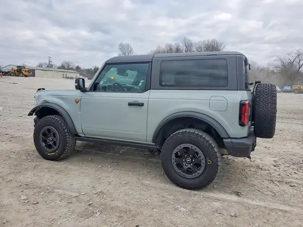 1FMDE5CH7PLB22635 2023 FORD BRONCO - Image 2