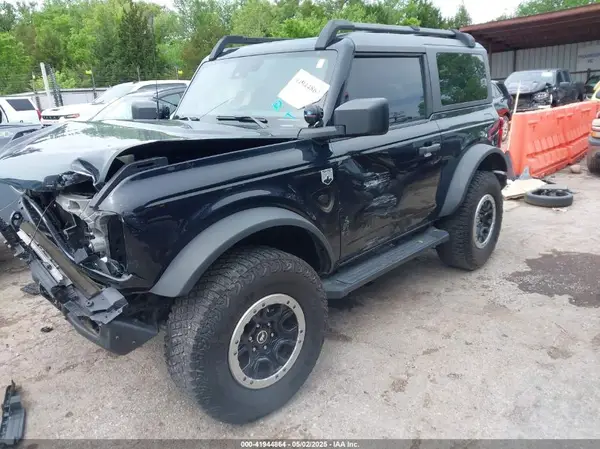 1FMDE5CHXMLA64063 2021 FORD BRONCO - Image 2
