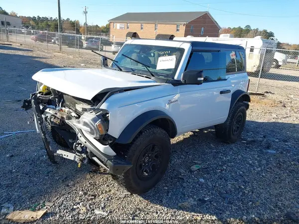 1FMDE5CP2PLB61656 2023 FORD BRONCO - Image 2